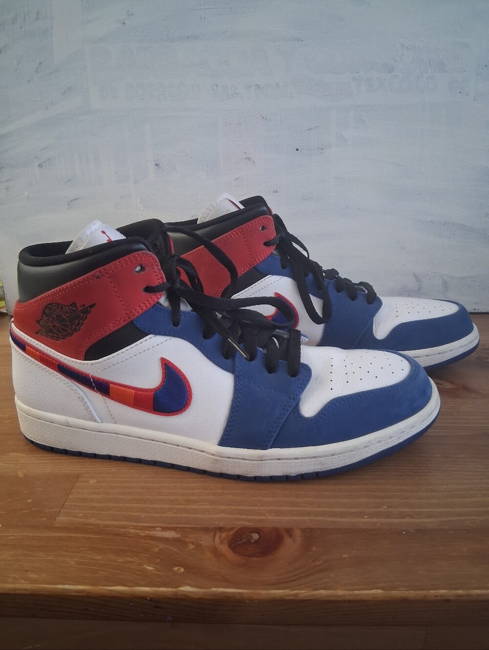 Nike Air Jordan 1 Mid Multicolored Swoosh Sneakers Men Size 10 US, 9Uk
